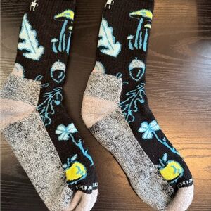 Smartwool Mushroom Acorn print cushion. Men’s large. Washed but never worn